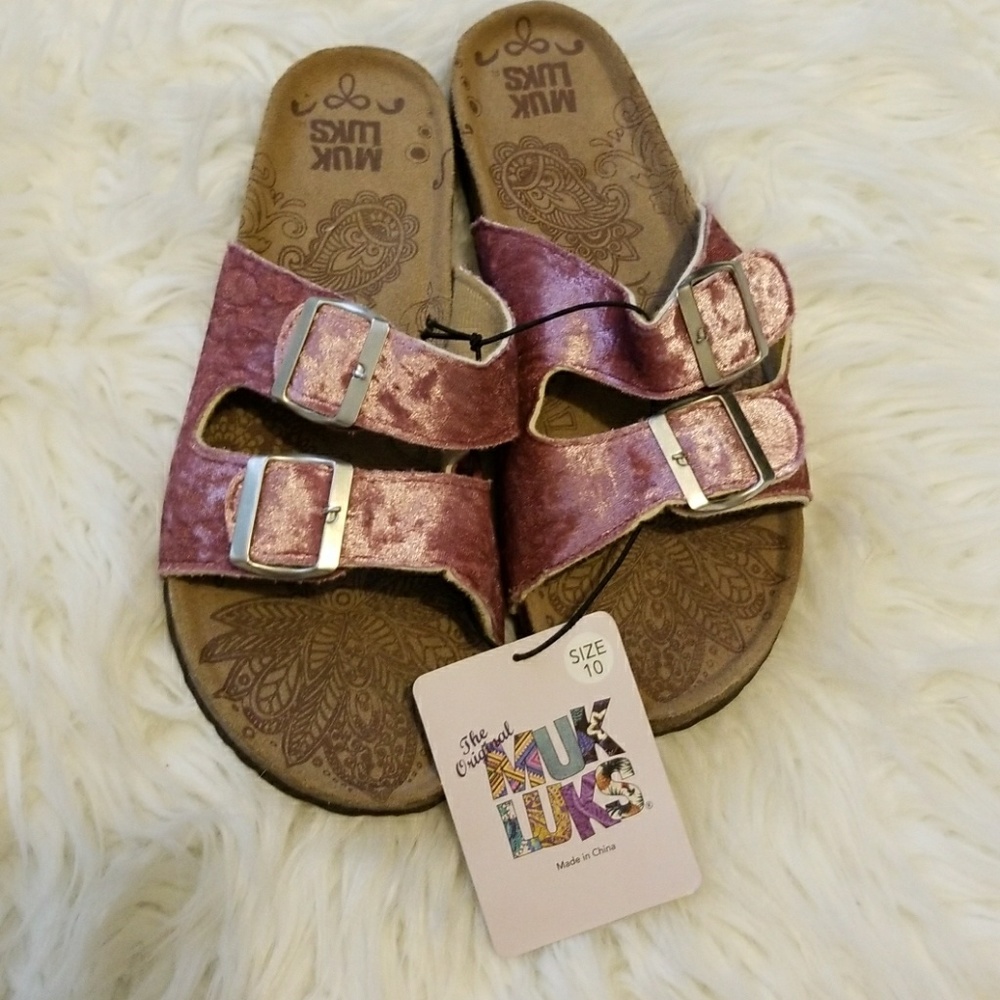 Ladies Muk Luks slides